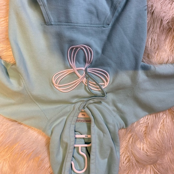 TNA HOODIE LIGHT BLUE - Picture 2 of 3
